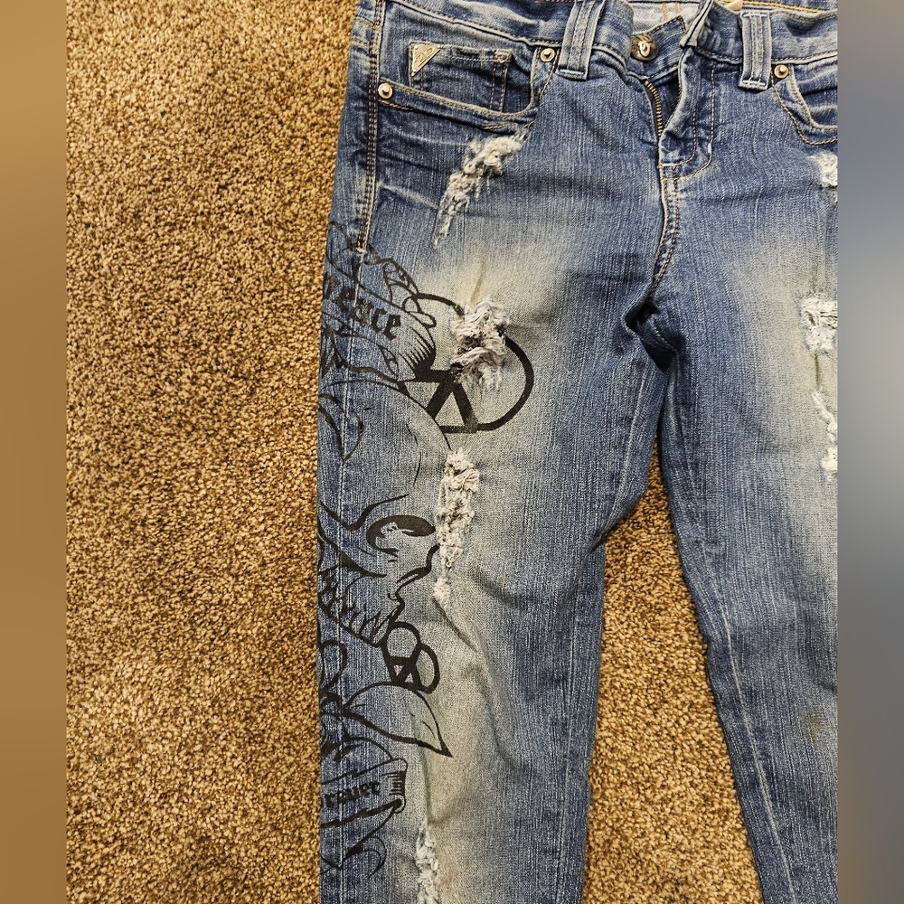 2b Bebe graffiti jeans size 29 Used - Picture 3 of 7